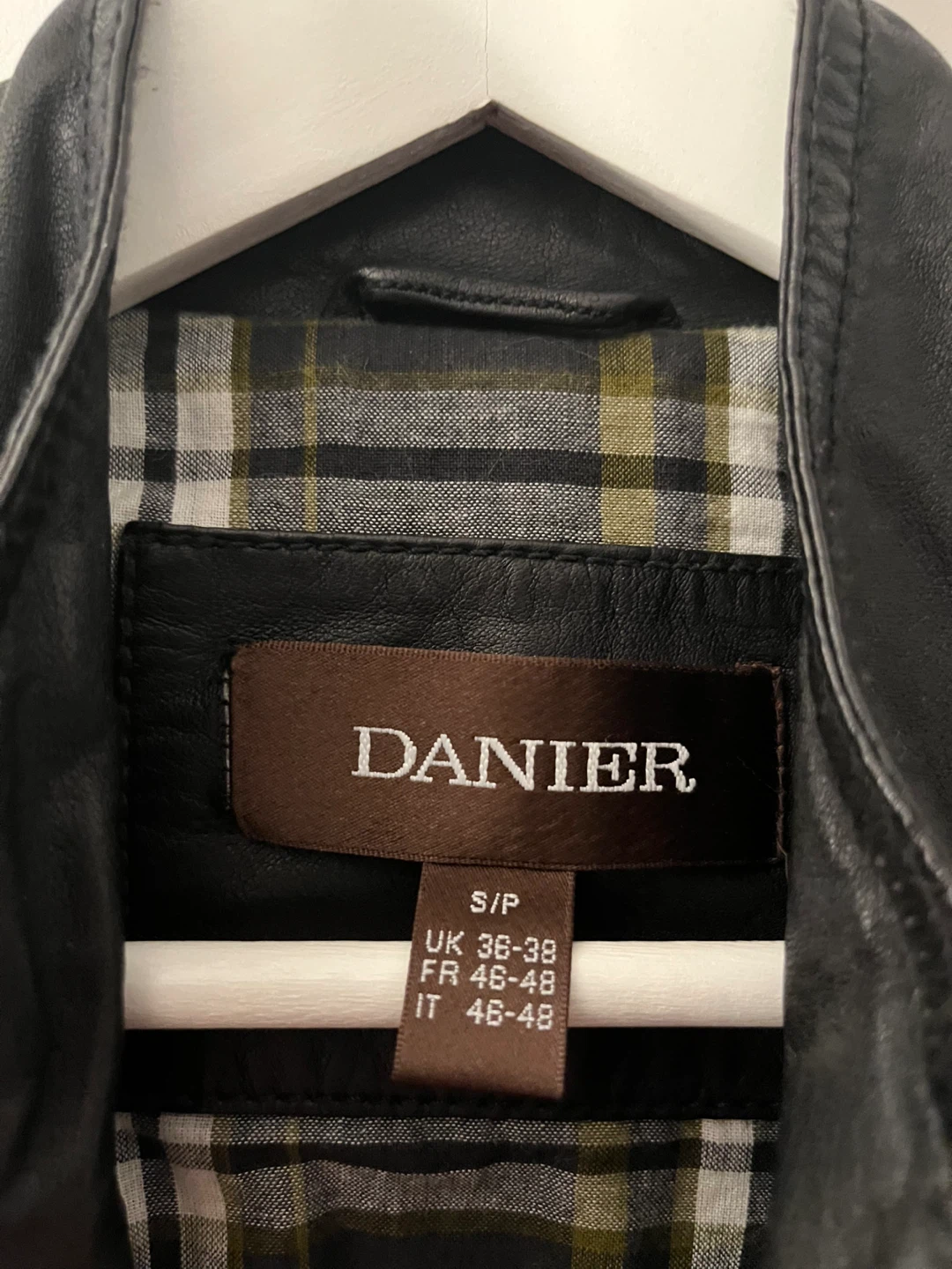 Danier Leather Jacket - photo 3