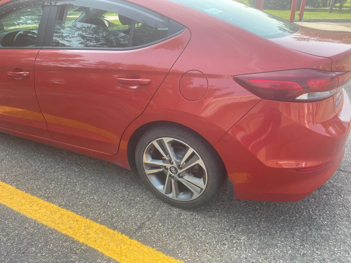 2017 Hyundai Elantra Sedan - photo 5