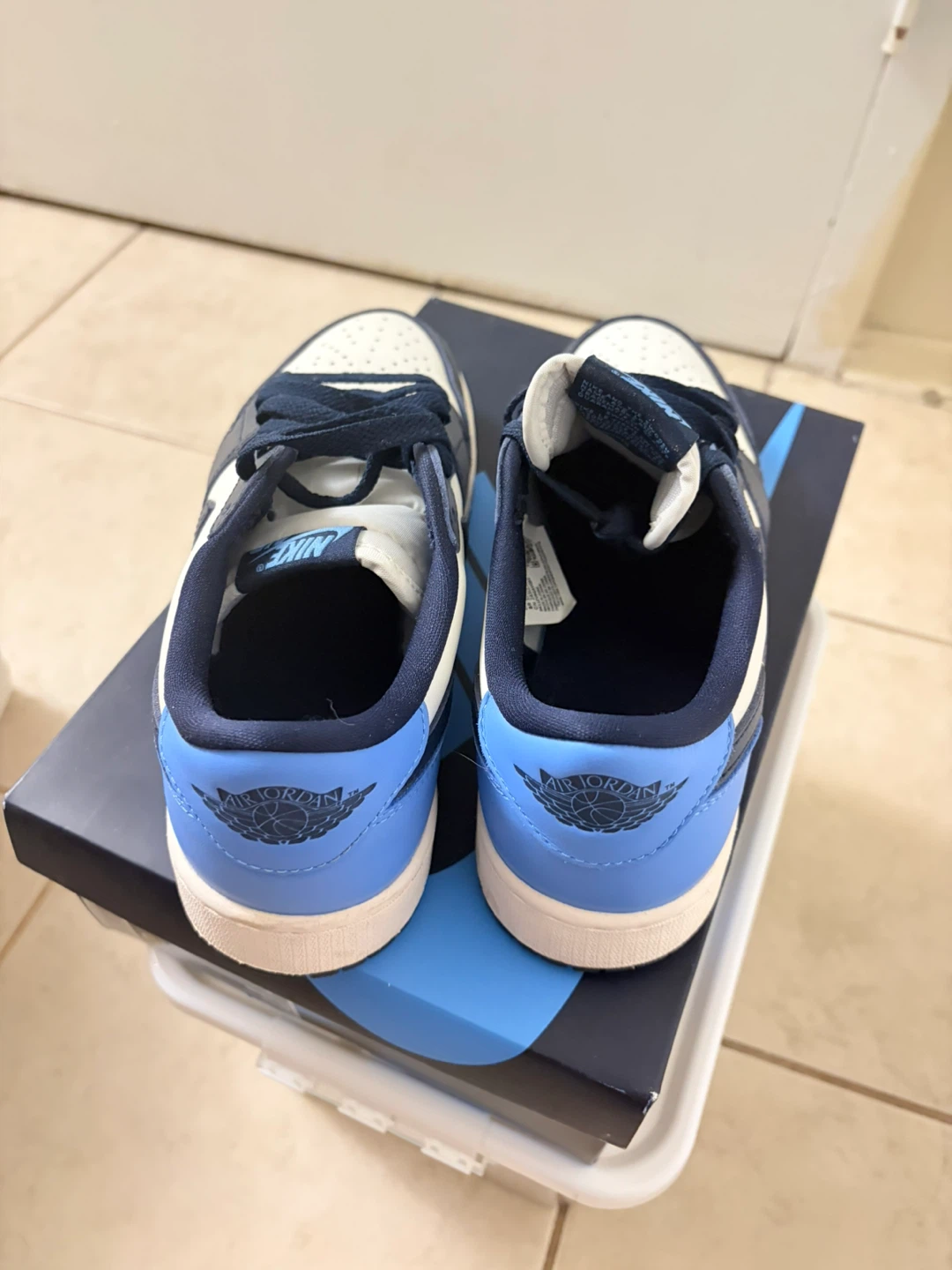Nike Air Jordan 1 Retro Low OG GS - photo 2
