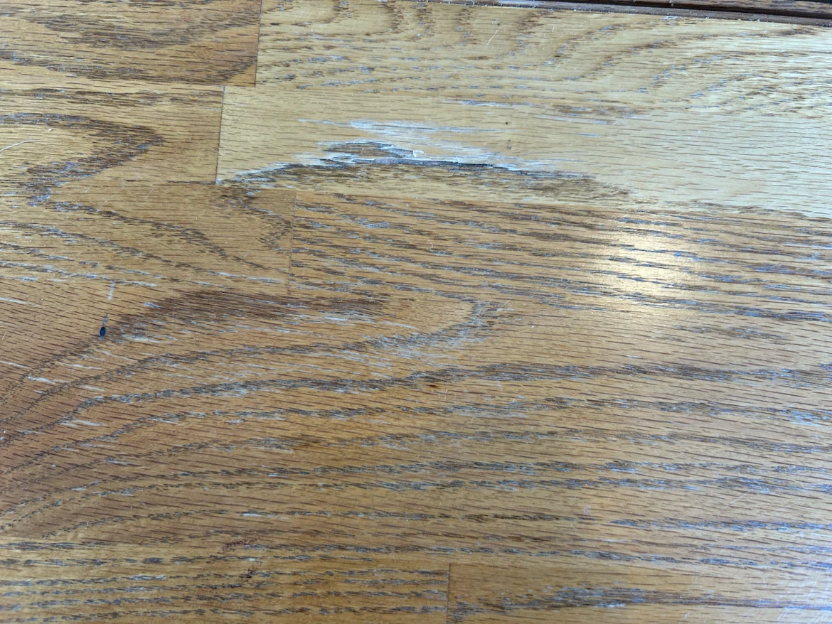 Wood dining table with leafs, two chairs - photo 4