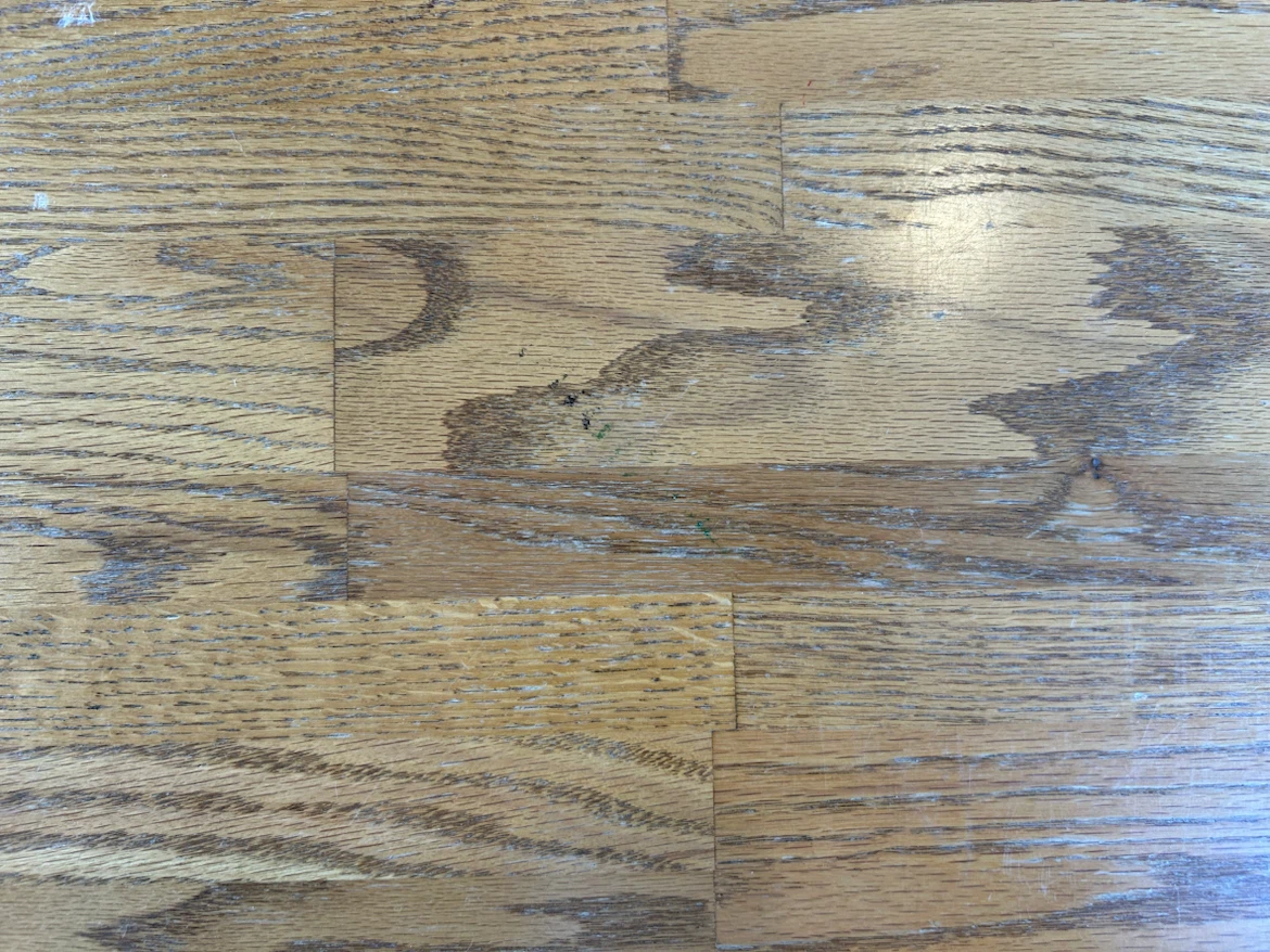 Wood dining table with leafs, two chairs - photo 5
