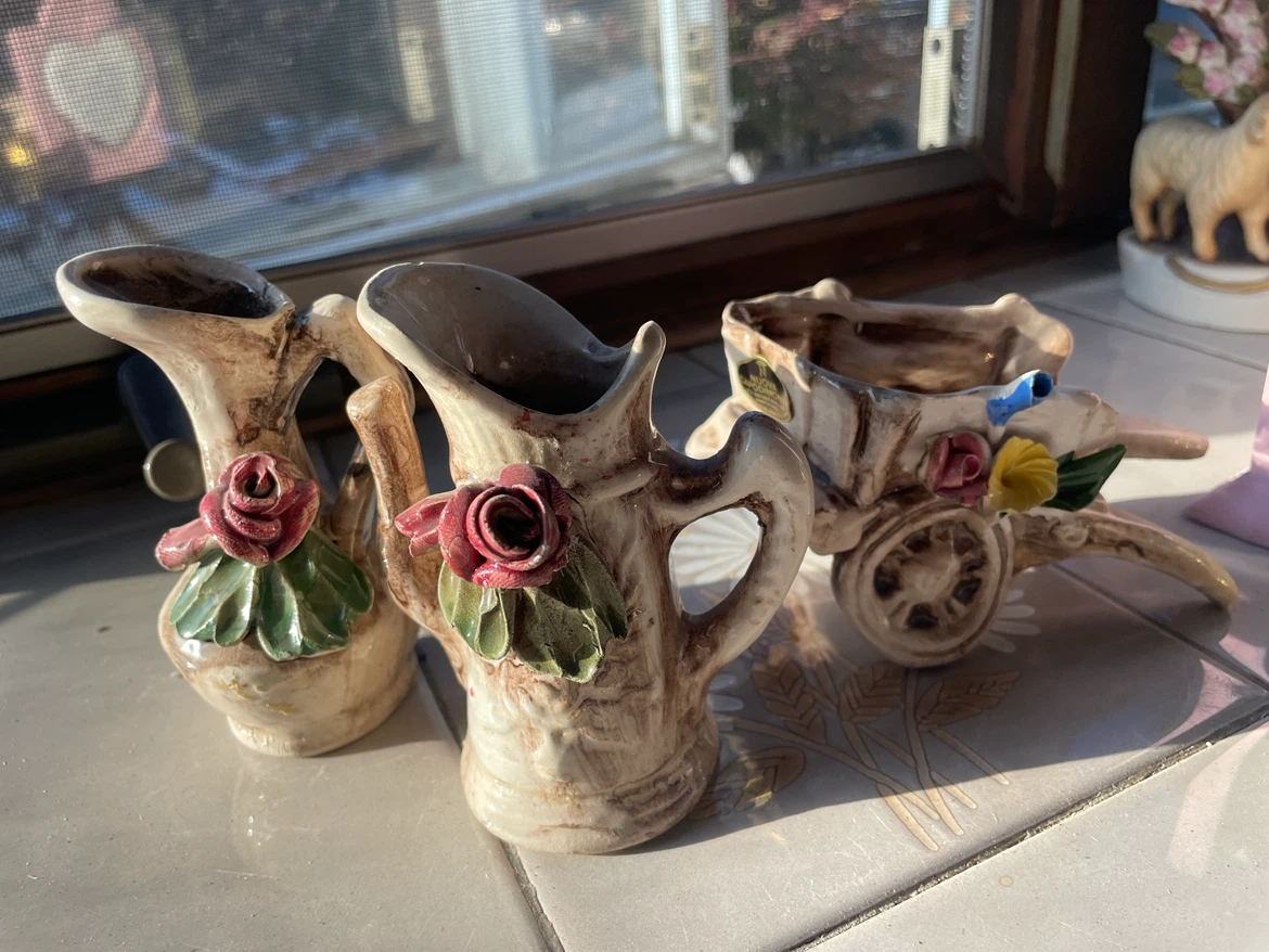 Capodimonte. farmhouse figurines