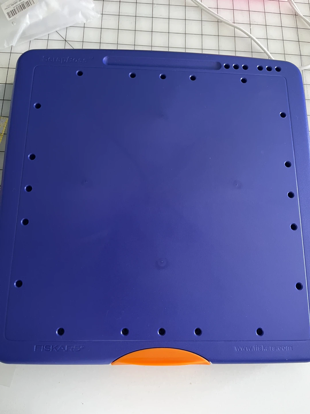 Fiskars ScrapBoss Embossing System - photo 2