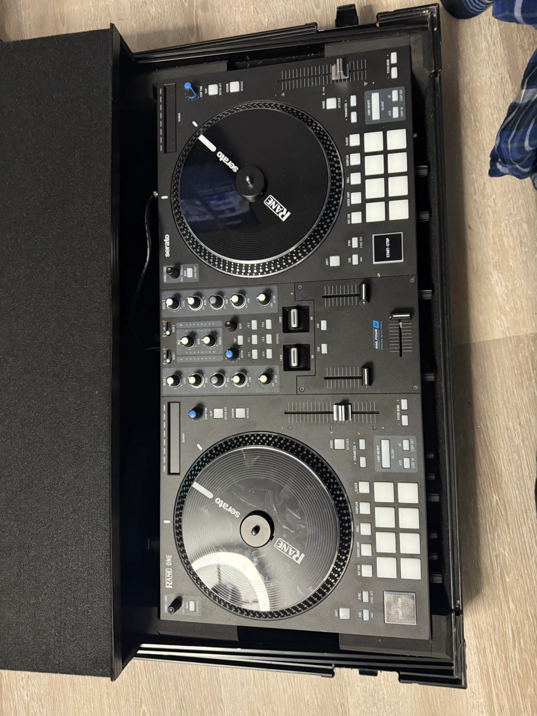 DJ Equipment For Sale - photo 2