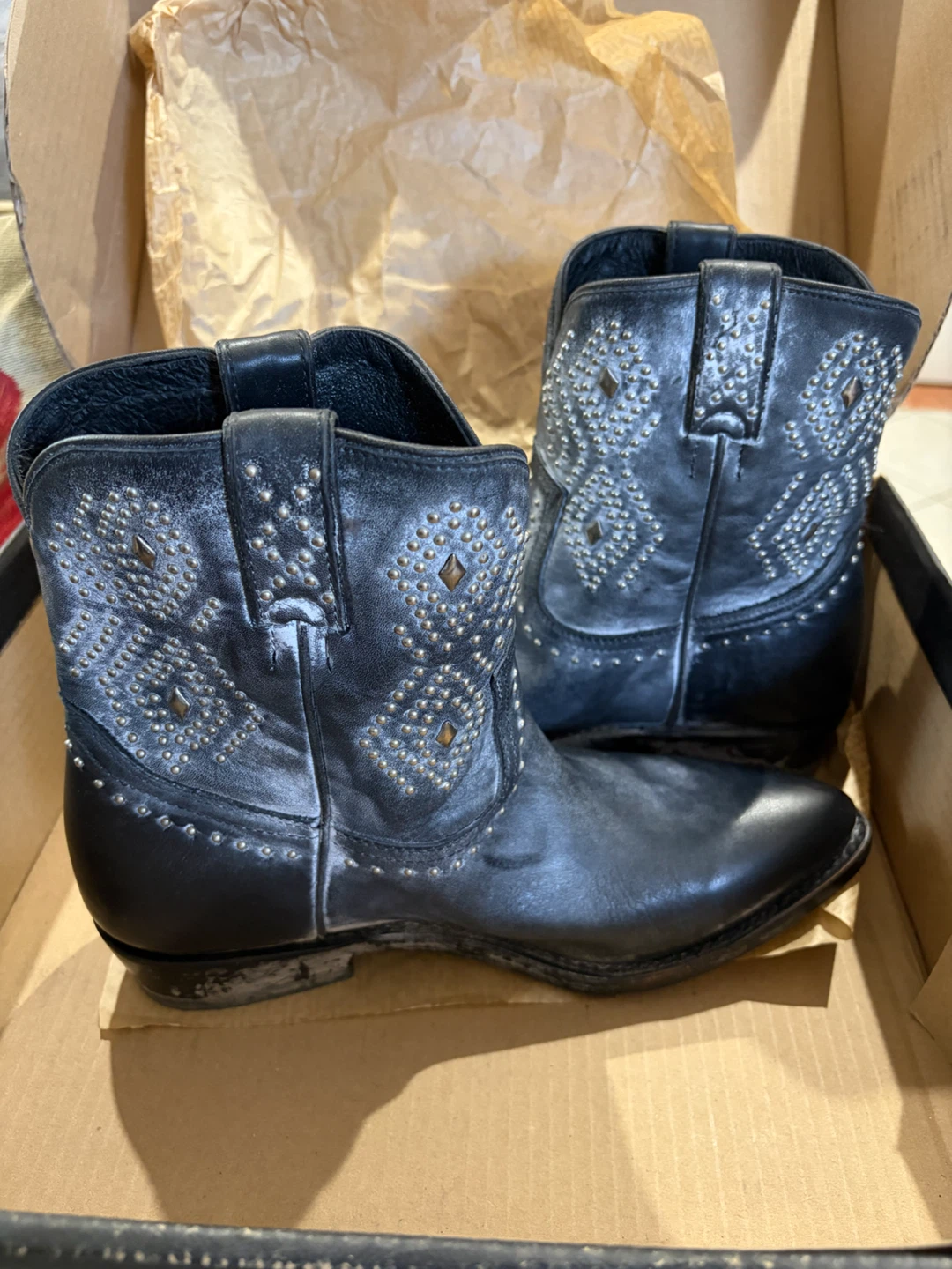 FRYE Studded Leather Cowboy Boots Size 10B - photo 5