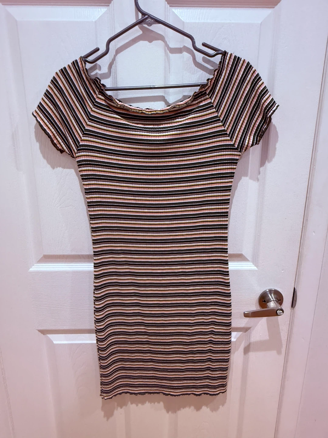 Women's Striped and Floral Dresses - photo 5