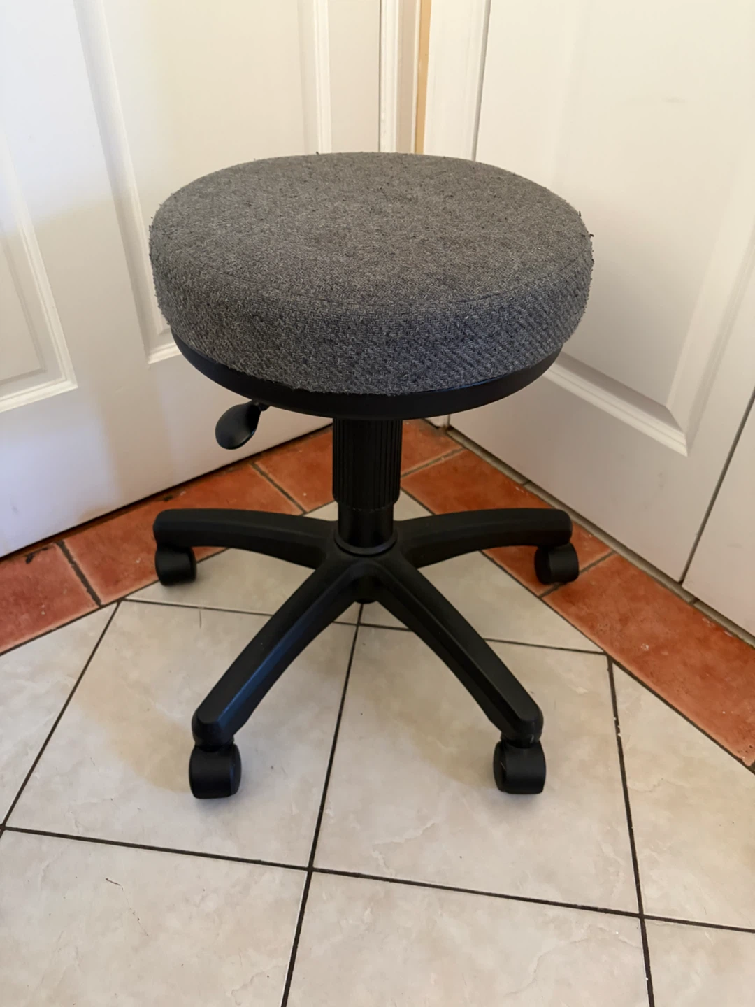 Adjustable Rolling Stool with Gray Fabric Seat - photo 3