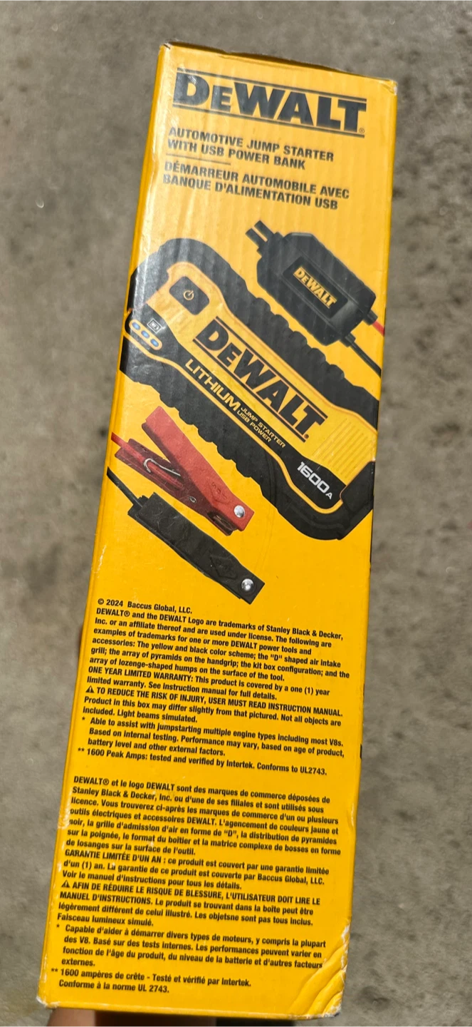 DeWalt 1600A Automotive Jump Starter with USB Power Bank - photo 4