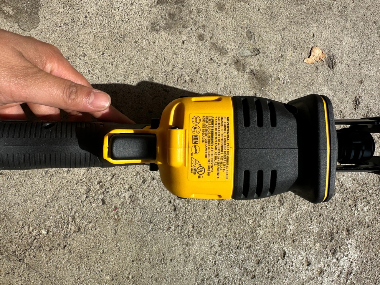 DEWALT DCS369 20V MAX Compact Reciprocating Saw - photo 2