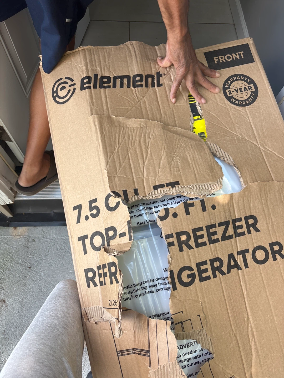 Element 7.5 cu. ft. Top Freezer Refrigerator