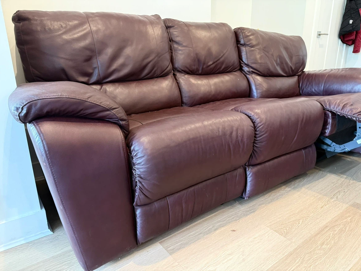 Leather Reclining Sofa Set -4:  Excellent condition - photo 2