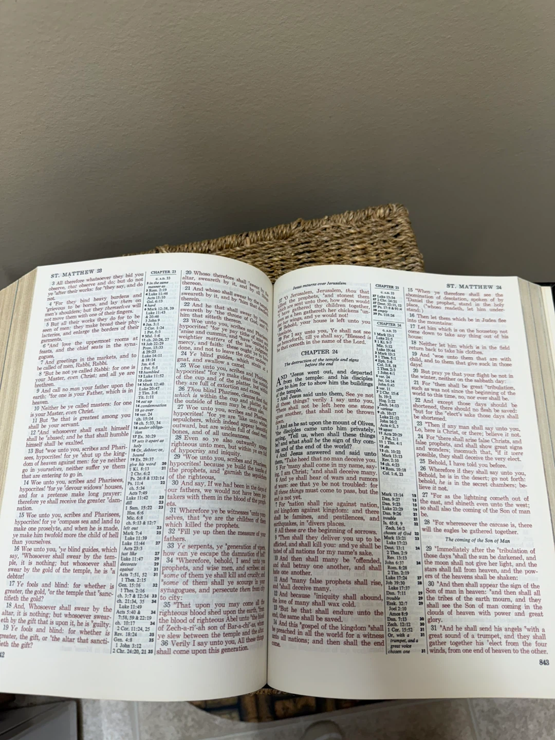 Vintage KJV Family Master Reference Bible – Royal Publishers - photo 5