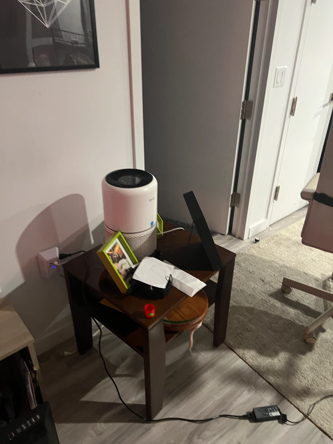 White LEVOIT Air Purifier