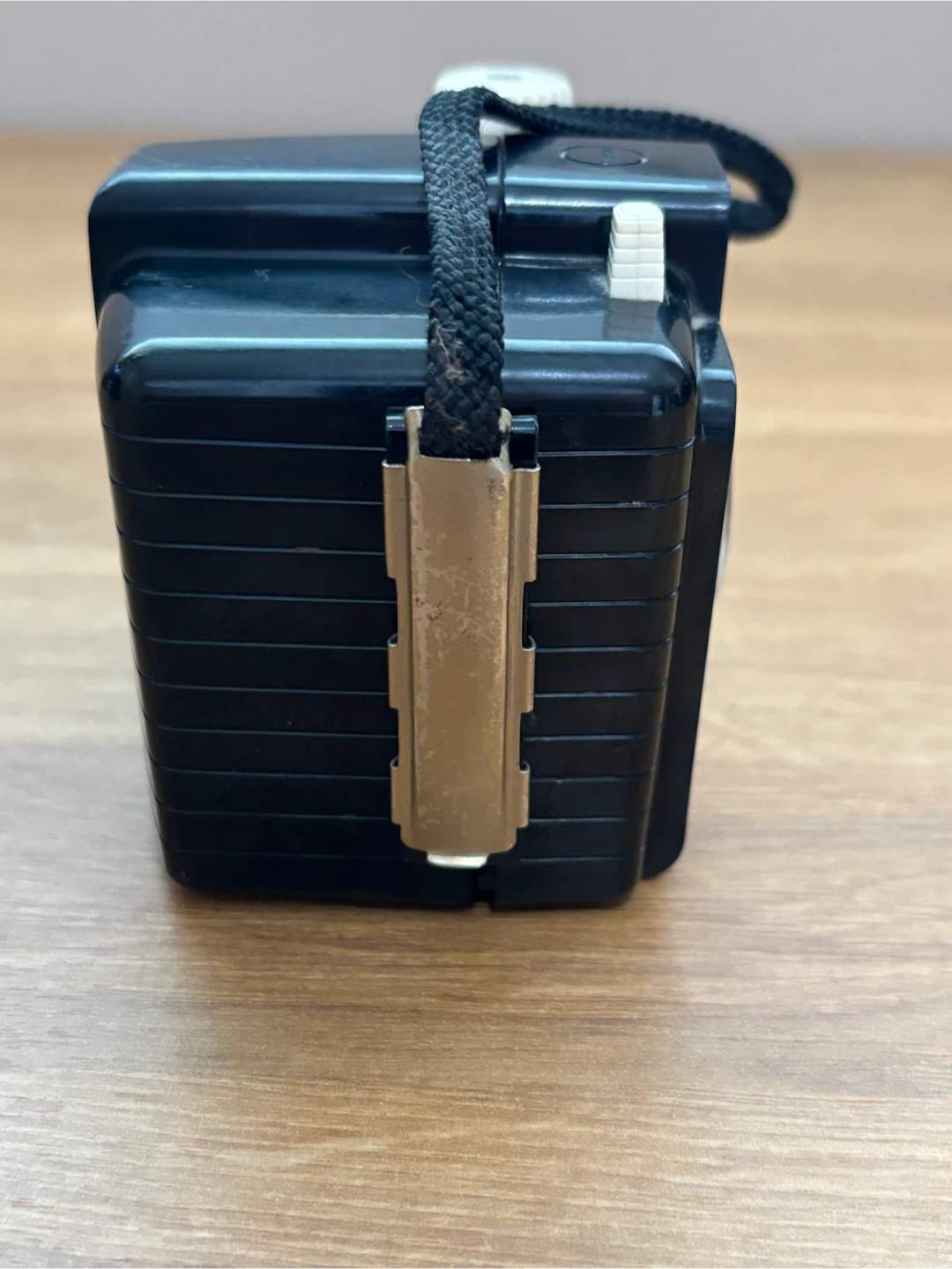 Vintage Kodak Brownie Bullet Camera - photo 4