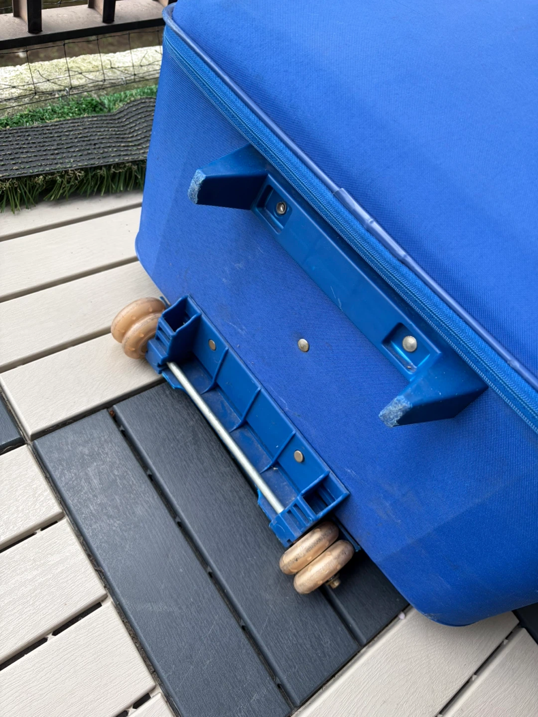 28in suitcase - photo 4