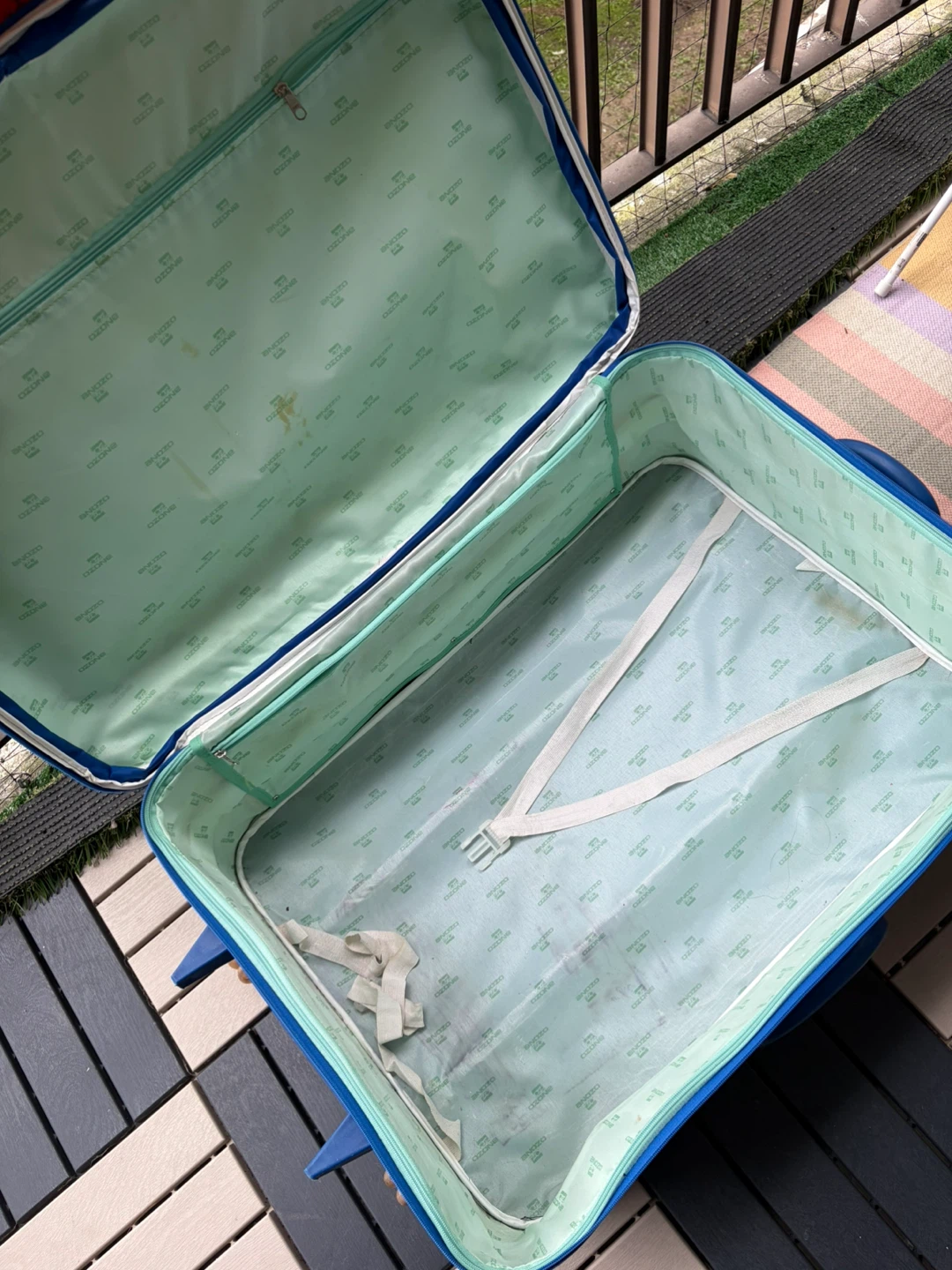 28in suitcase - photo 5