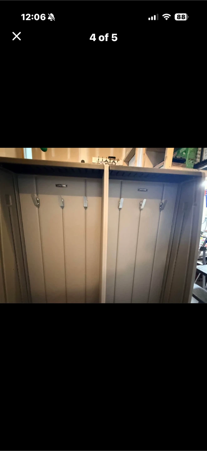 Lifetime Double Locker with Bench - photo 3