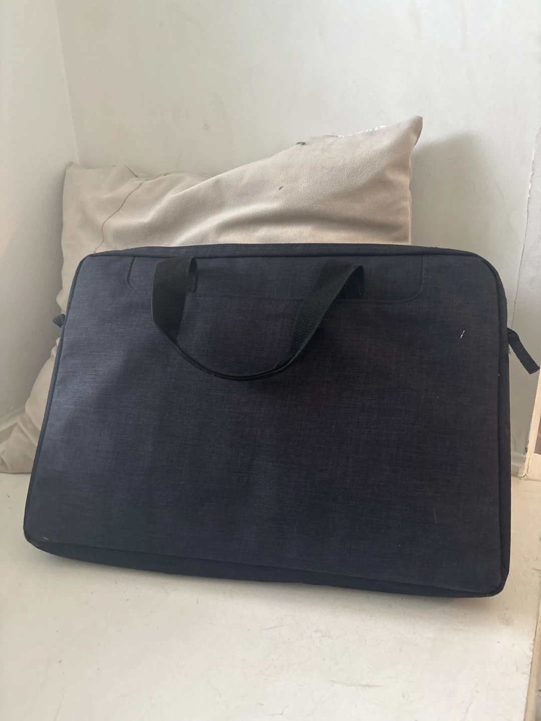 Black Laptop Carrying Case - photo 2