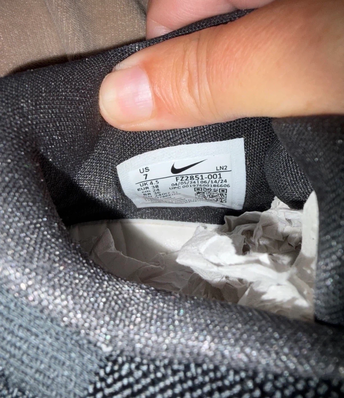 Nike G.T. Hustle 2 Sneakers Black Size 7 - photo 3