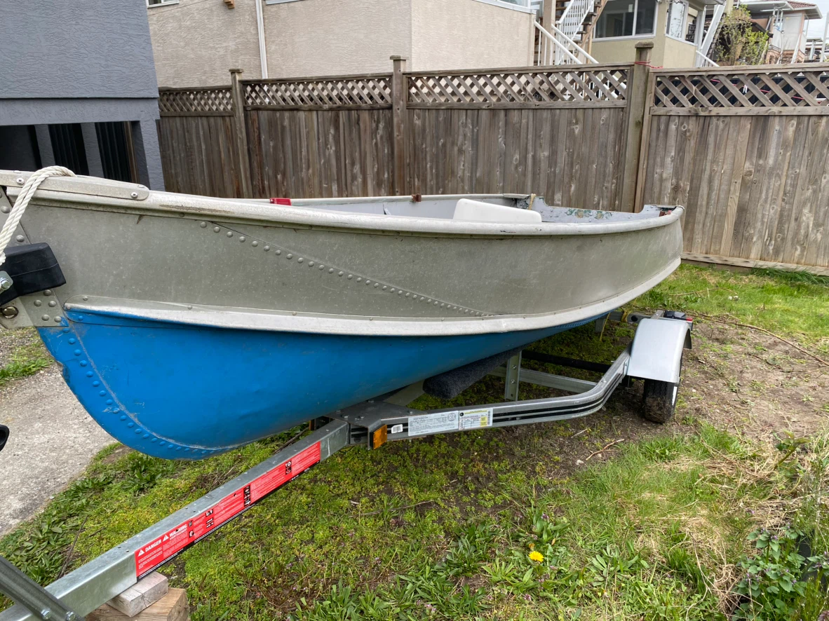Aluminum Fishing Boat with Trailer