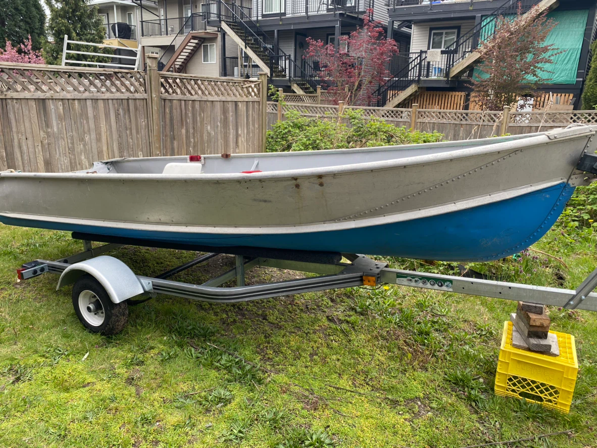 Aluminum Fishing Boat with Trailer - photo 2
