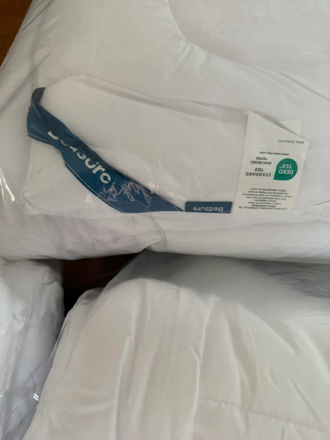 3 Bedsure Standard Duvet Inserts