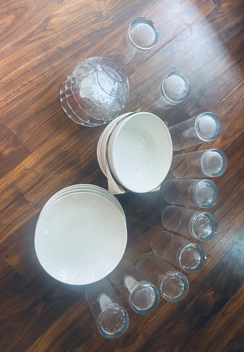 Moving Sale Dinner Set - photo 3