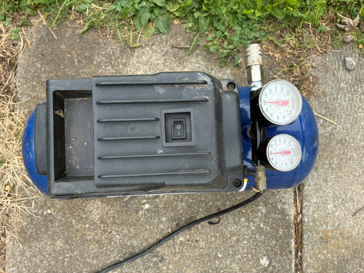 3 gallon compressor - photo 4