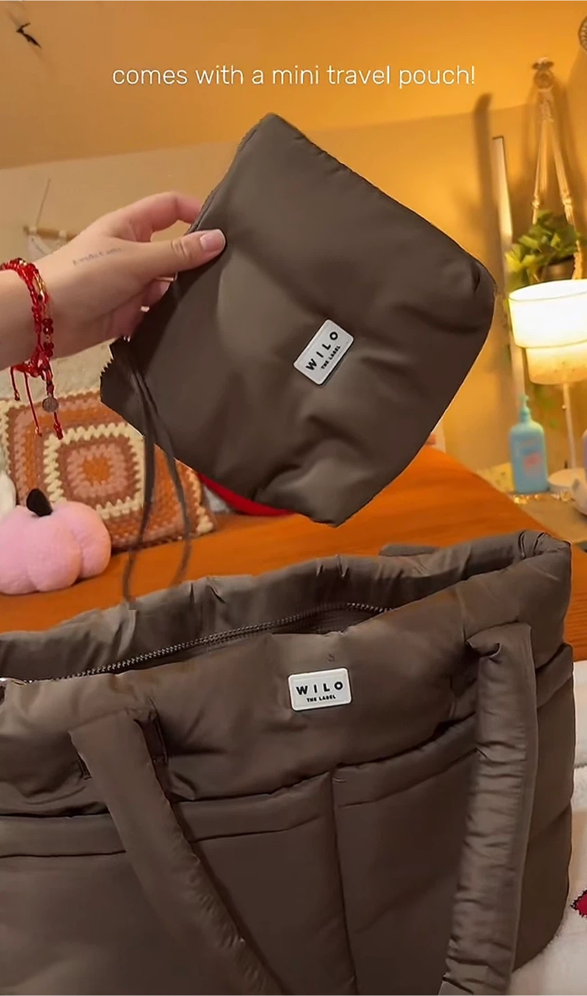 TIKTOK fav! Wilo The Label Brown Puffer Travel Tote Bag - photo 2