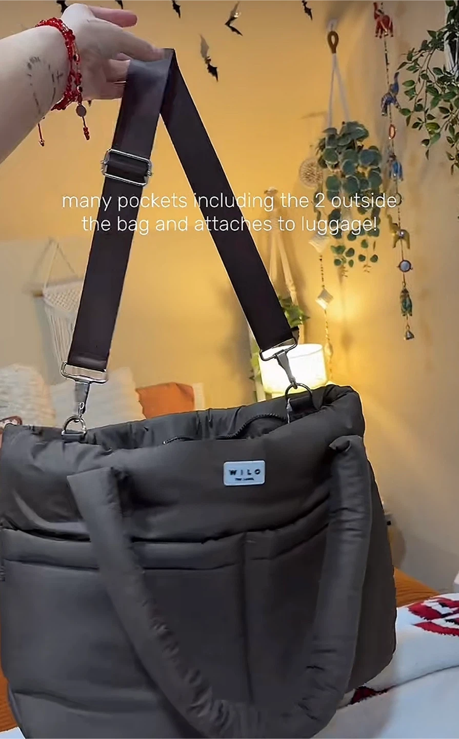 TIKTOK fav! Wilo The Label Brown Puffer Travel Tote Bag - photo 3