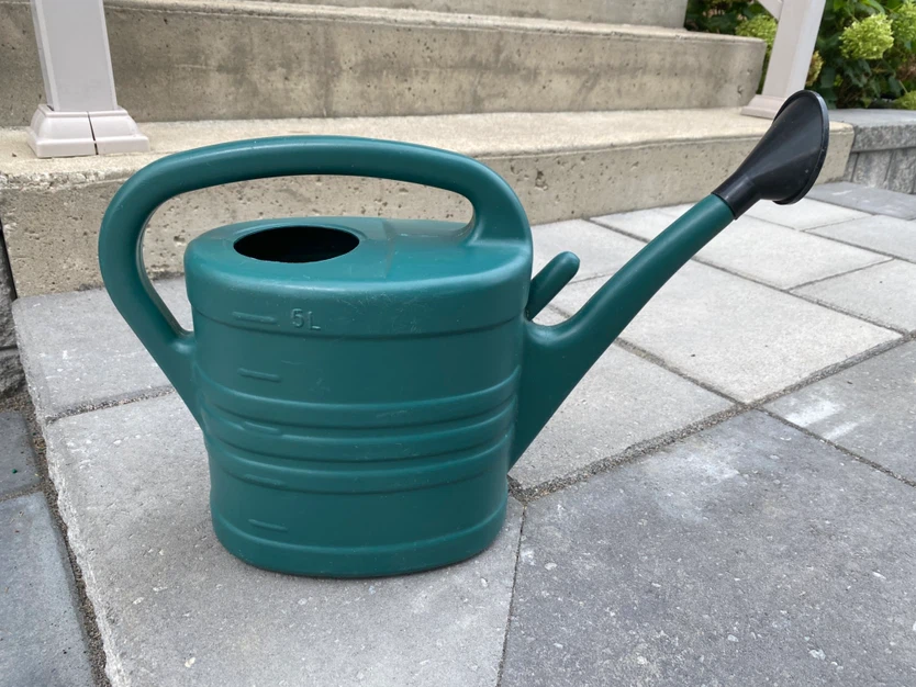5L Green Plastic Watering Can