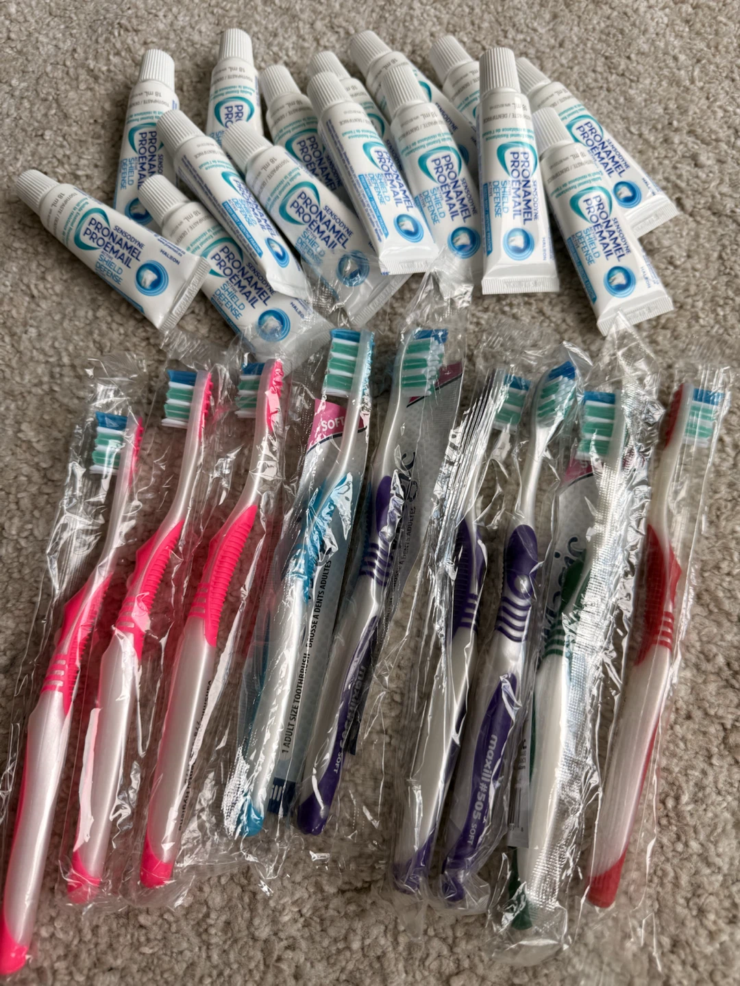 Sensodyne Toothpaste and Maxill Toothbrushes Bundle