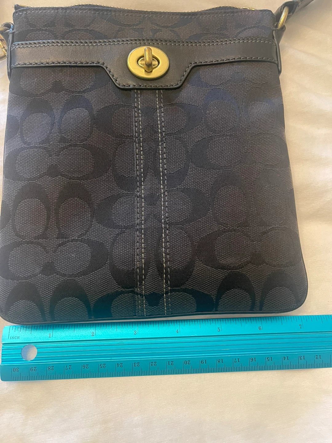 Coach Vintage Y2K crossbody bag in black canvas signature C logo - photo 4