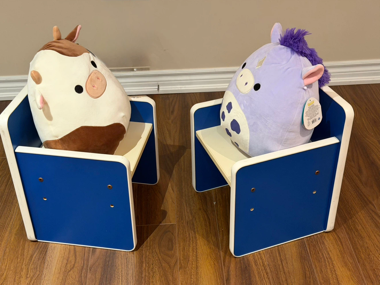 Cubed wood chairs for Toddlers, for daycare / nursery school - photo 3