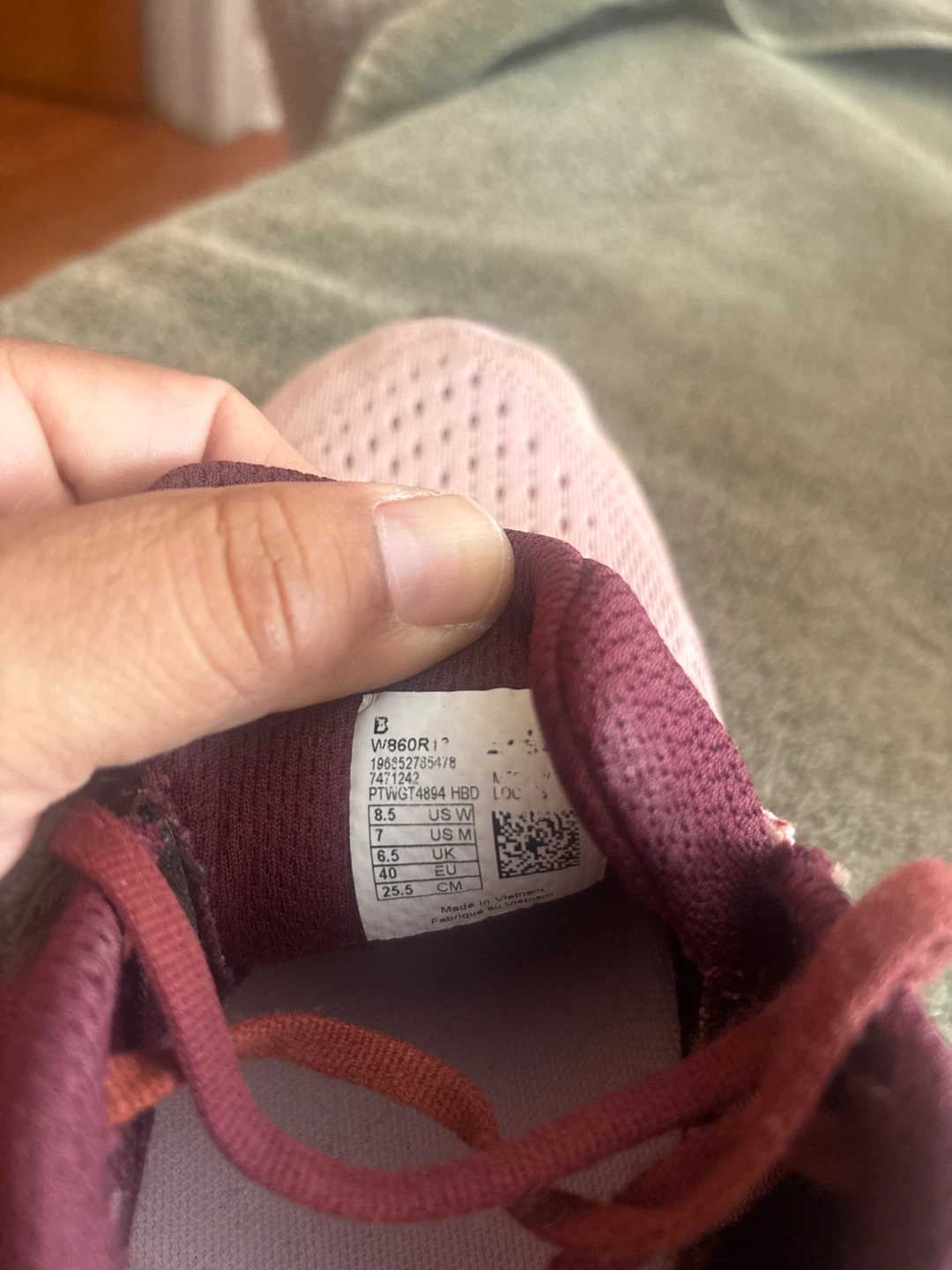 New Balance running shoes - photo 2