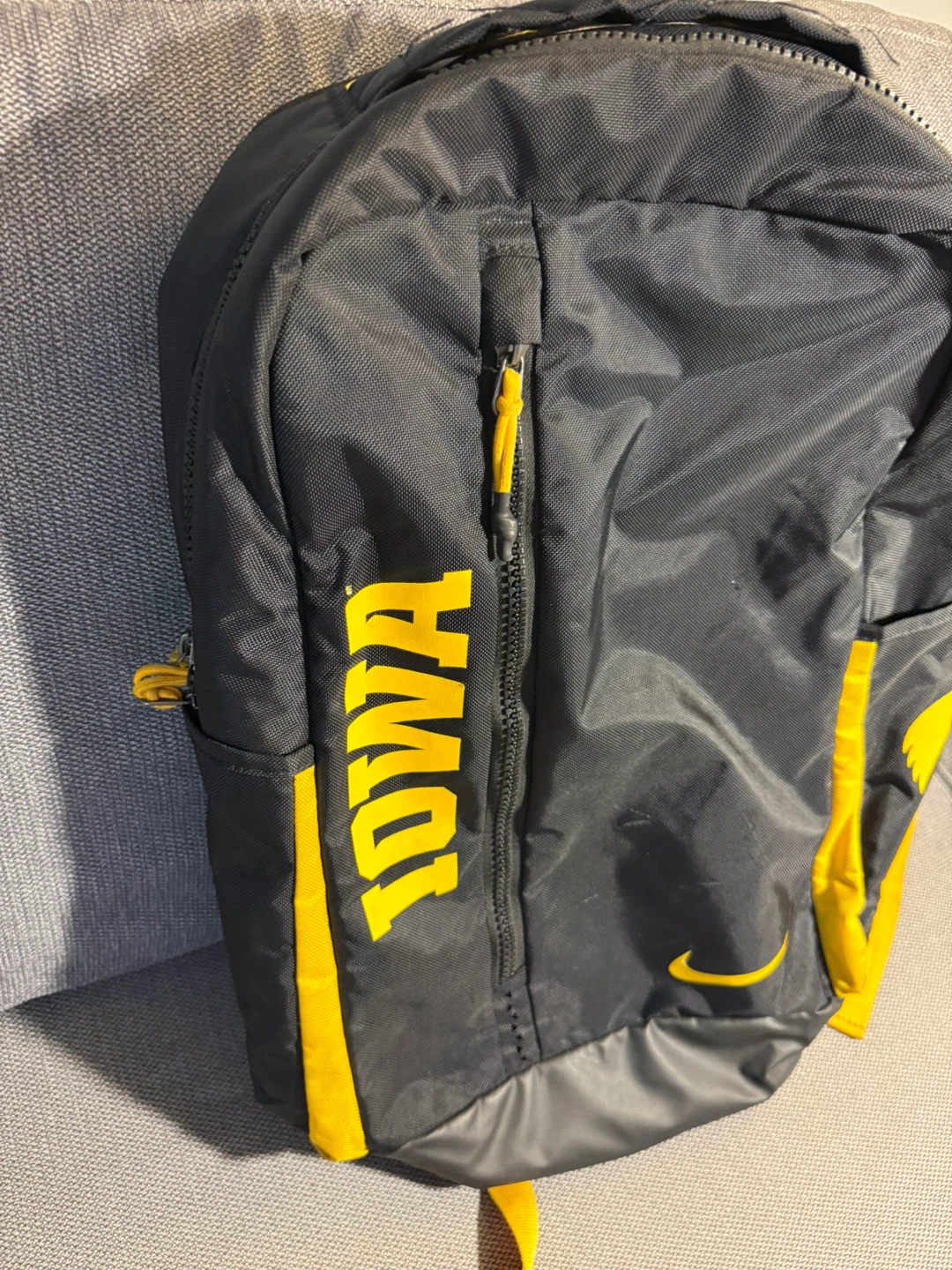 Nike Iowa Hawkeyes Backpack - photo 2