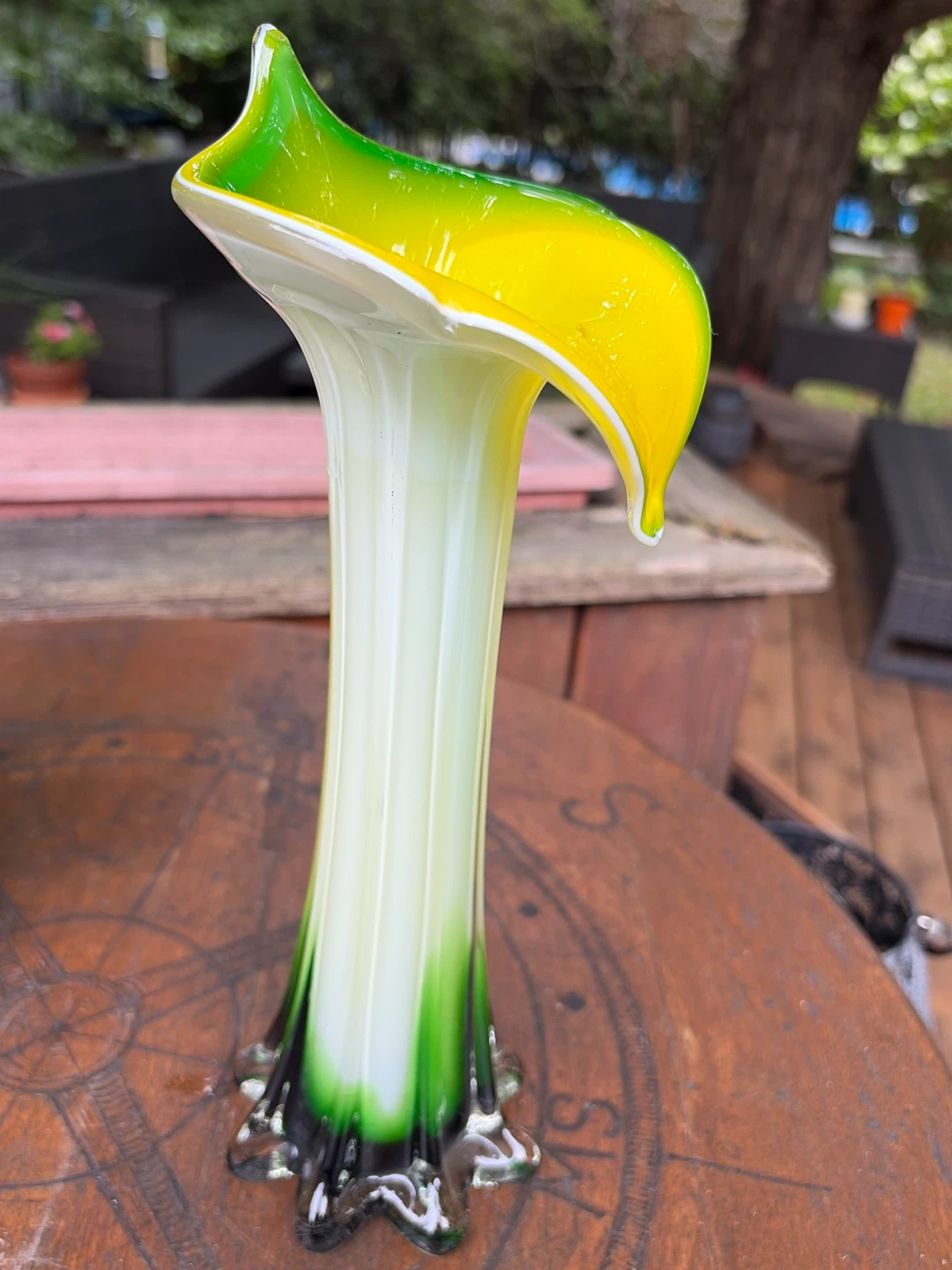 Vintage Gorgeous Hand Blown Art Glass Calla Lily Vase - photo 2