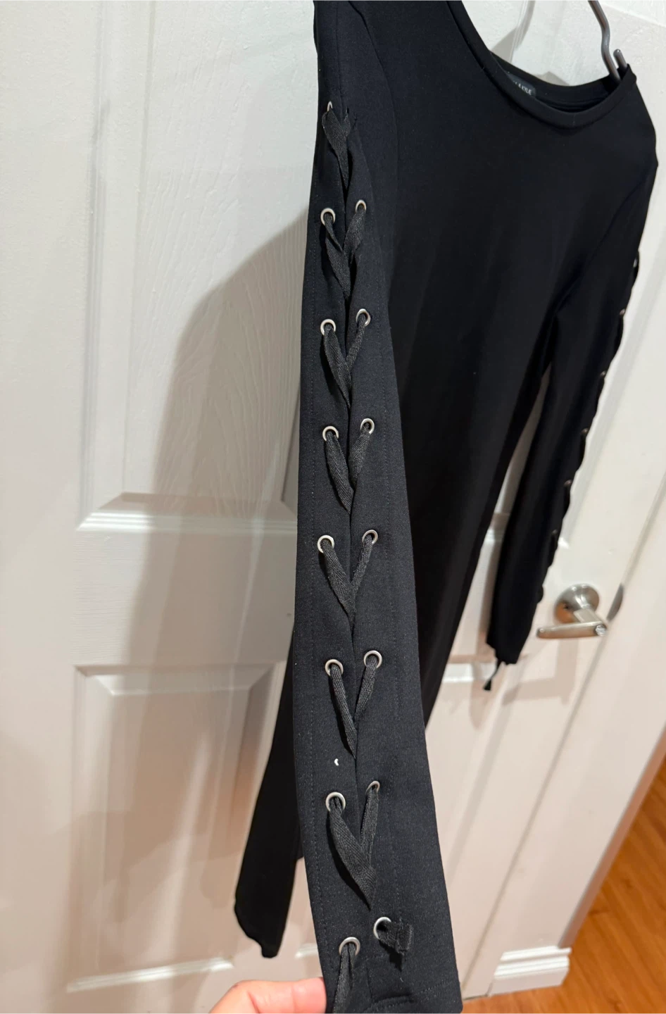 Black Lace-Up Detail Long Sleeve Dress - photo 3