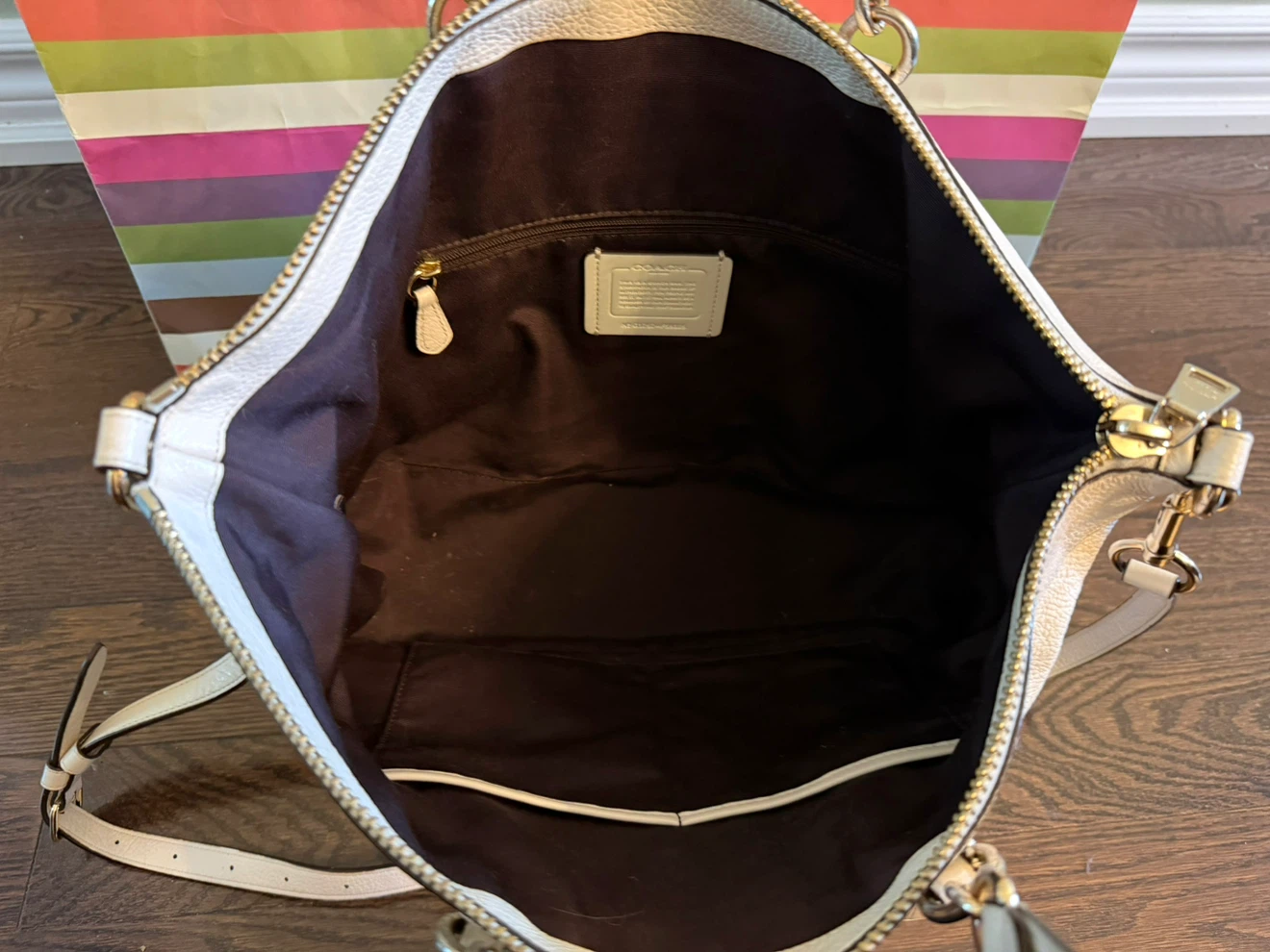 Authentic Coach Lenox Satchel, White Pebbled Leather - F59325 - photo 4