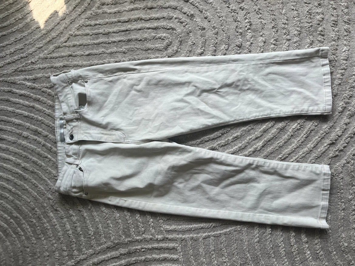 Contemporaine by Simons Off-White Jeans