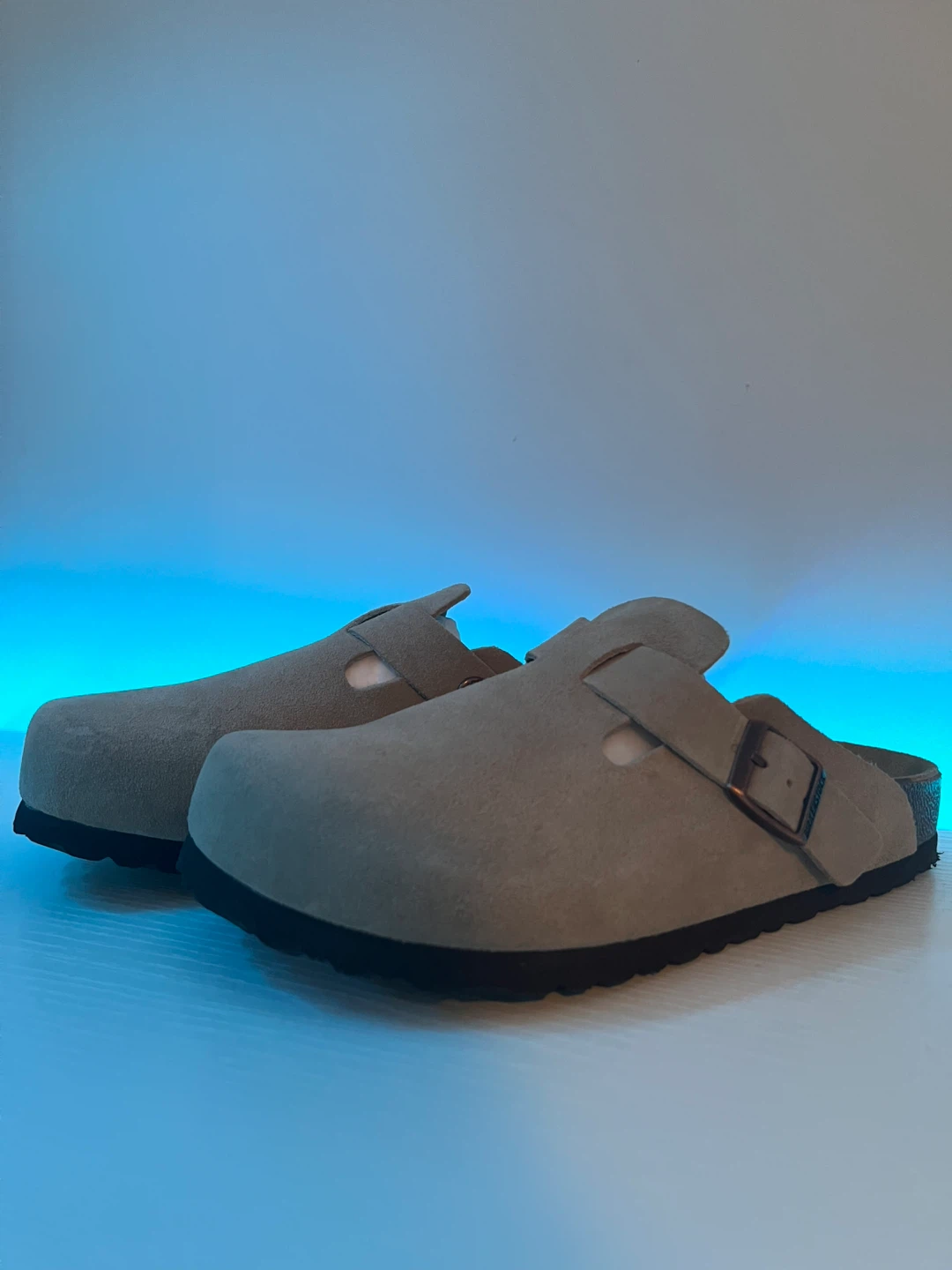 Birkenstock Clogs - Suede - Size 39 - photo 3