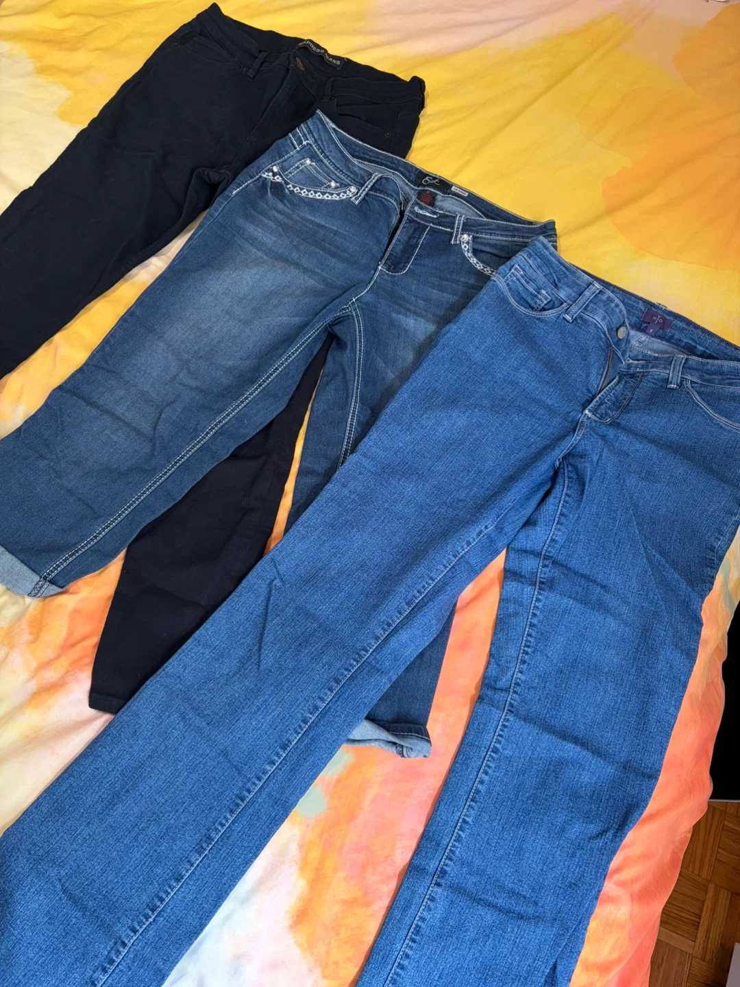 Denim & capri bundle - Sizes 8-10 - photo 2