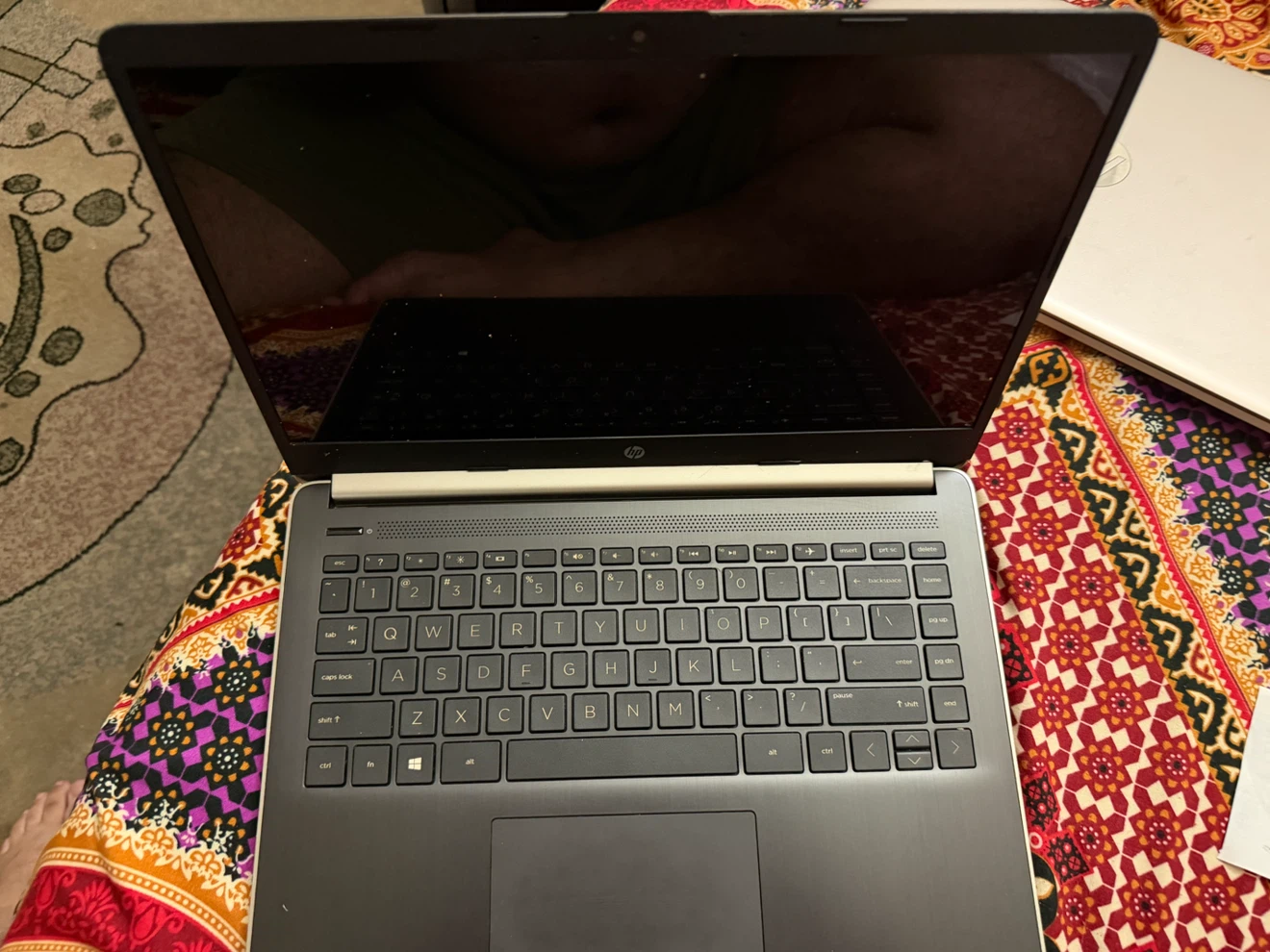 HP Laptop - photo 4