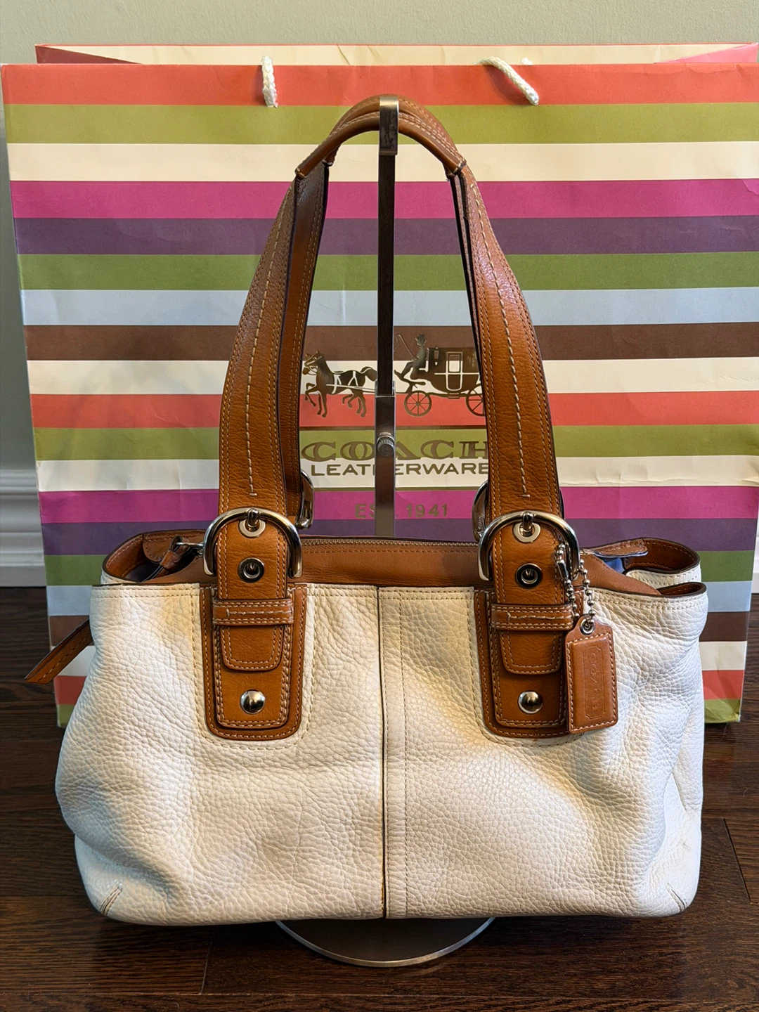 Vintage Y2K Coach Soho Cream Pebbled Leather bag F13109