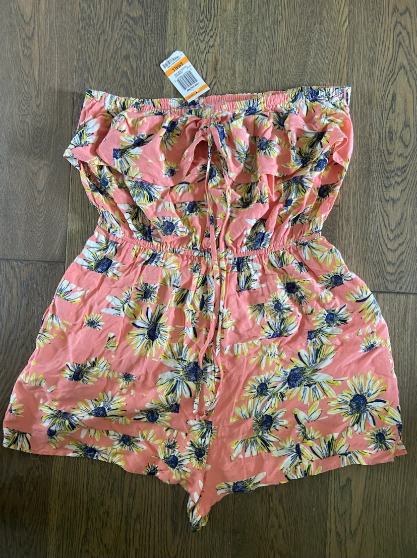 NWT: American Rag Strapless Floral Romper, Size Small - photo 2