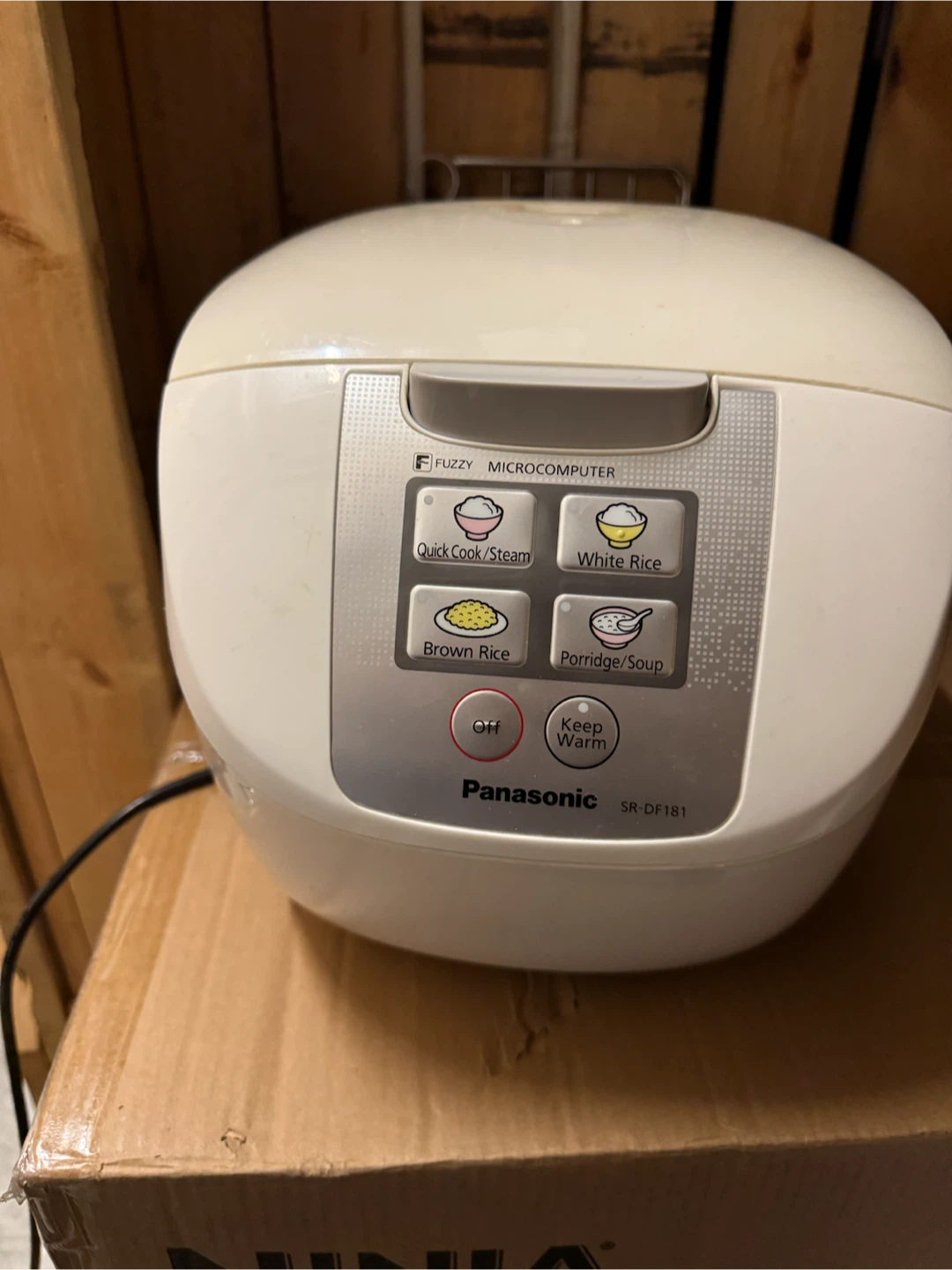 Panasonic SR-DF181 Fuzzy Logic Rice Cooker