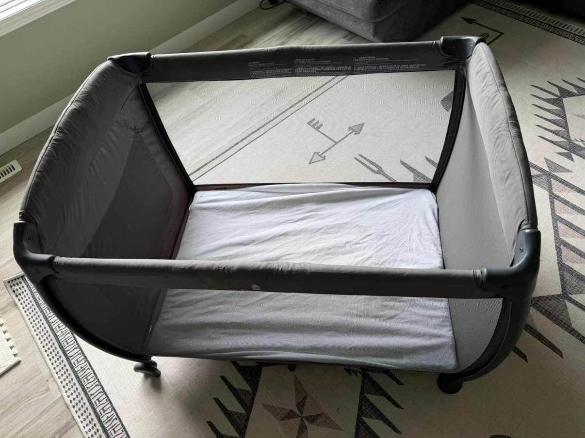 Joovy Room Playpen/pack’n’play