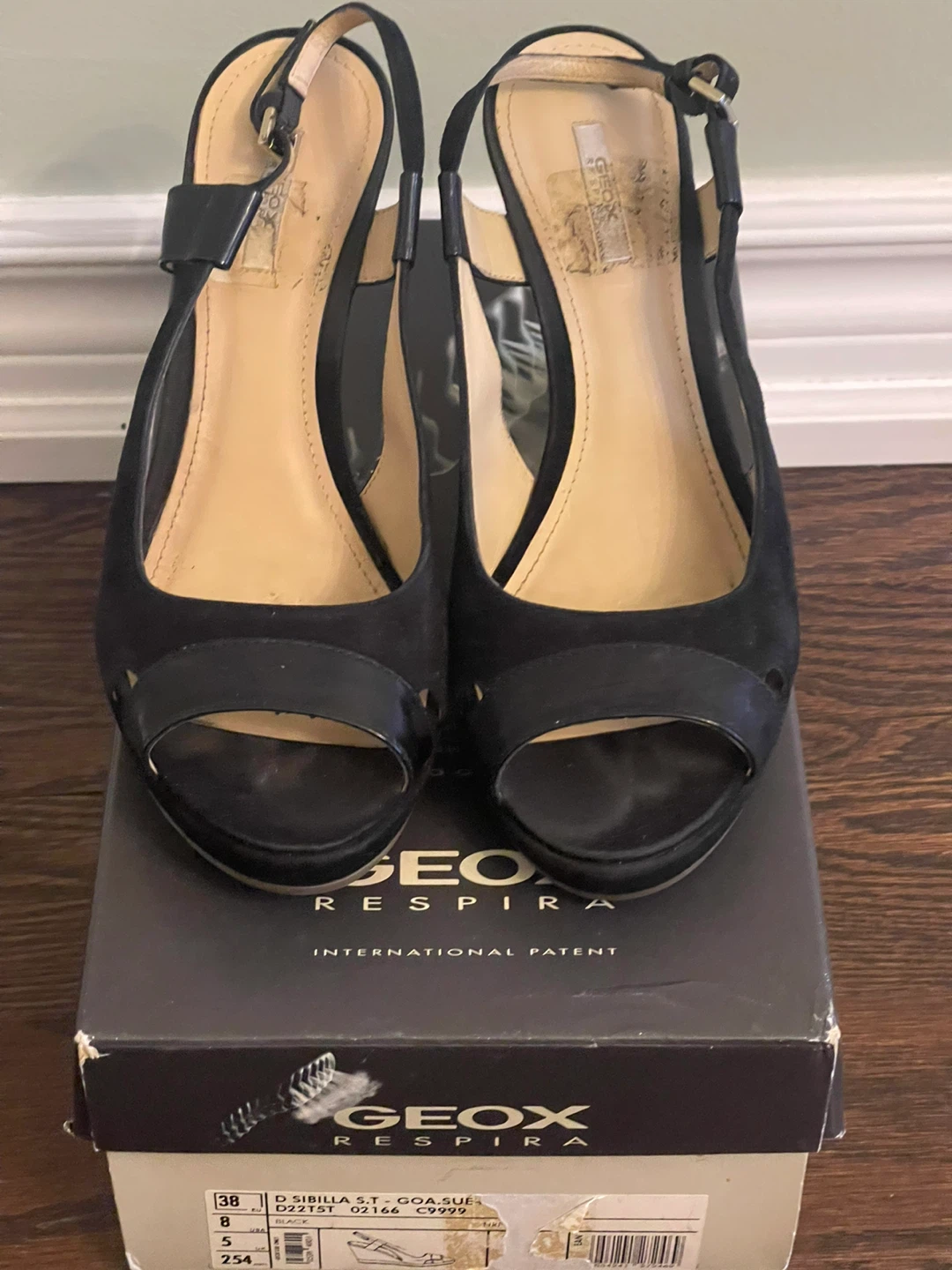 Geox wedge ladies sandals size 8 , New condition! - photo 2