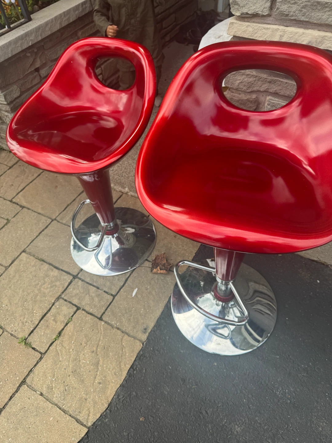Red Modern Bar Stools - photo 3