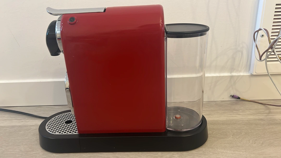 Nespresso Coffee Machine - photo 3